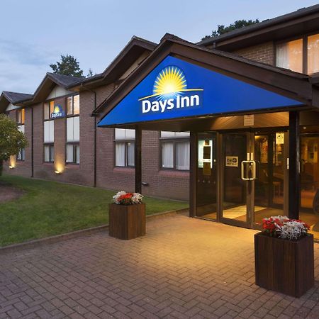 Days Inn Taunton Exteriör bild